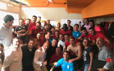 Celebració local després de la classificació | Adrián Arroyo